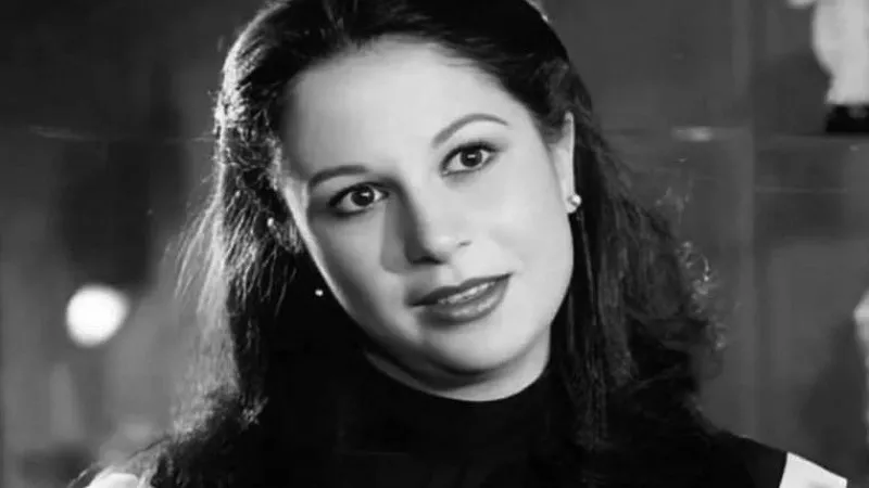 «سمية الألفي».. ناقد فني يكشف أسرار لقب «برنسيسة السينما والدراما»|فيديو