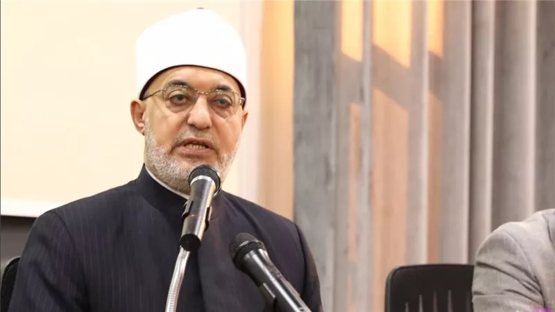  مفتى الديار يفند شبهةَ انتشار الإسلام بالسيف