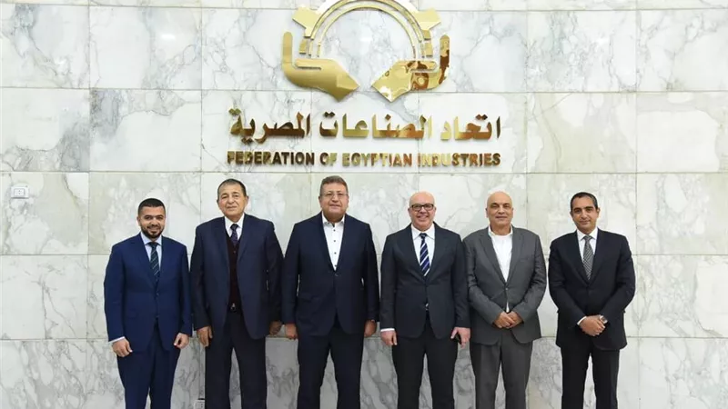التشكيل الكامل لمجلس إدارة غرفة صناعة التطوير العقاري 