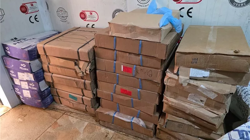 ضبط 512  كيلوجرام أسماك مجمدة مجهولة المصدر في  بيلا بكفر الشيخ