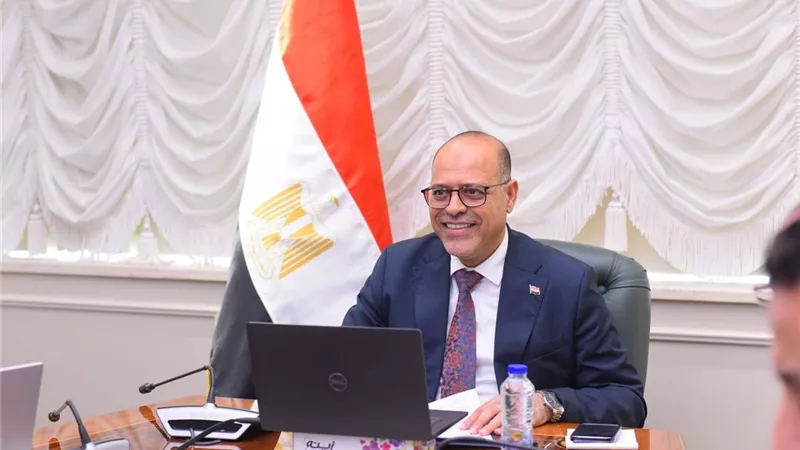 وزير العمل: قانون العمل الجديد وضع عقوبات رادعة لضمان حقوق العمال
