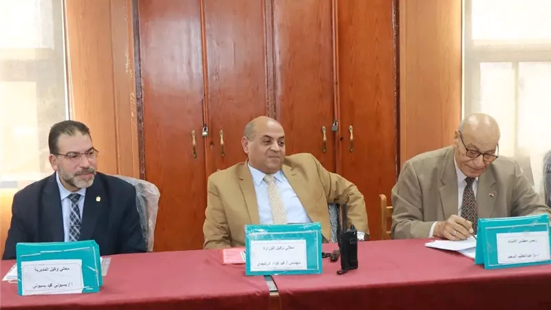 «الرشيدي» يترأس لجنة اختيار قيادات مدارس التعليم الفني بالدقهلية 