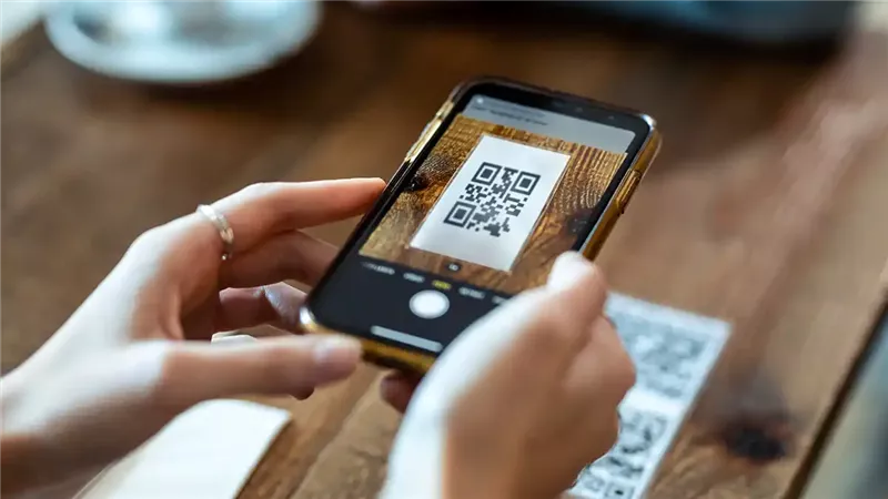 استخدام الباركود في الأماكن العامة.. هل هو خطر حقيقي؟