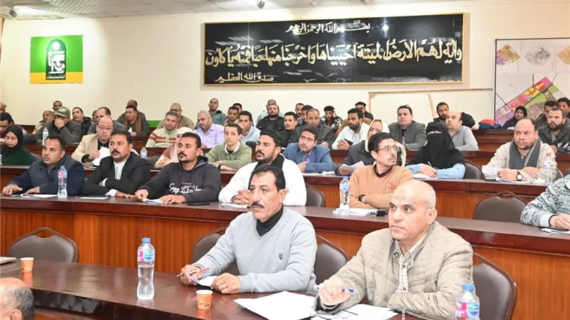 الإسكان تعلن طرح محال تجارية وأراض بأنشطة حرفية وصيدليات بـ4 مدن جديدة