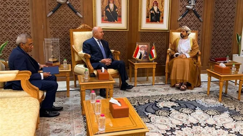 كامل الوزير يؤكد أهمية الربط البحري بين ميناءي السخنة وصحار العماني
