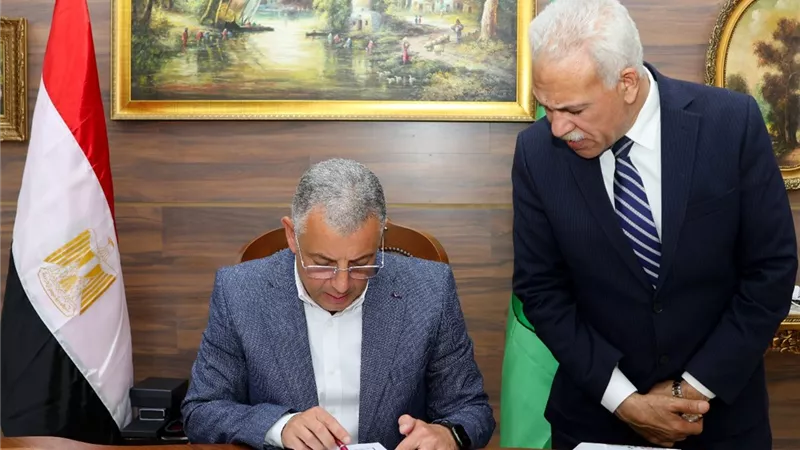 محافظ الإسماعيلية يعتمد جداول امتحانات الفصل الدراسي الأول 2026/2025 