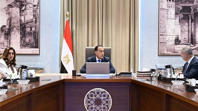 رئيس الوزراء يتابع الموقف التنفيذي للمشروعات التنموية بالإسكندرية