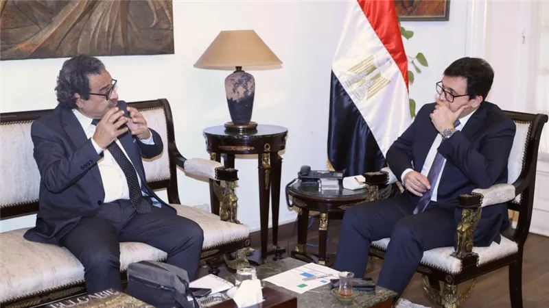 هنو: صناعة النشر أهم الصناعات الثقافية في بناء وعي الإنسان