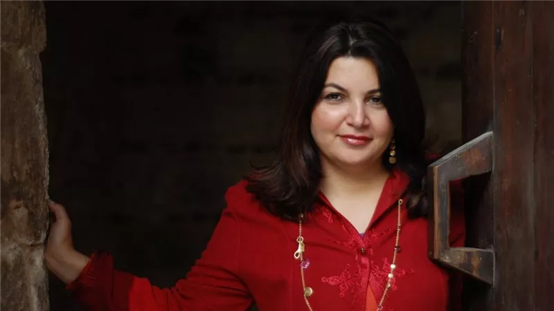 ميرال الطحاوي تفوز بجائزة «سرد الذهب» عن فرع السرود الشعبية