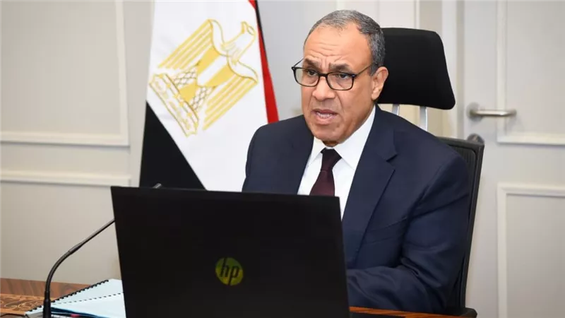 وزير الخارجية يناقش خطة نقل السفارات للحي الدبلوماسي بالعاصمة الإدارية