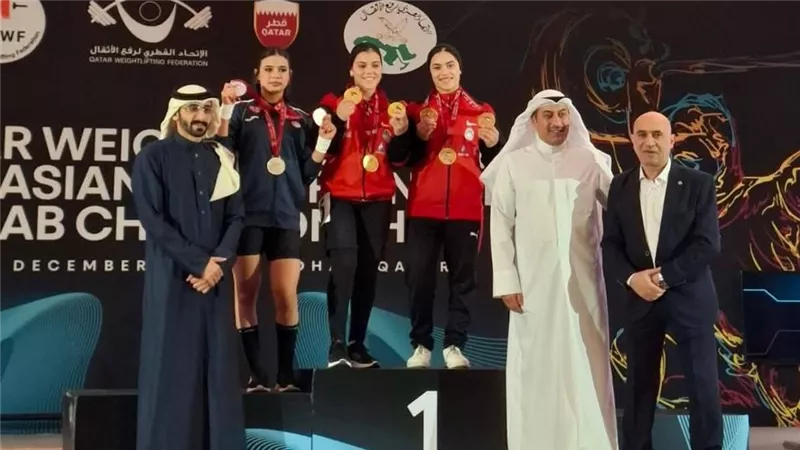 طالبة بجامعة دمياط تحصد 6 ميداليات بالبطولة العربية لرفع الأثقال بقطر