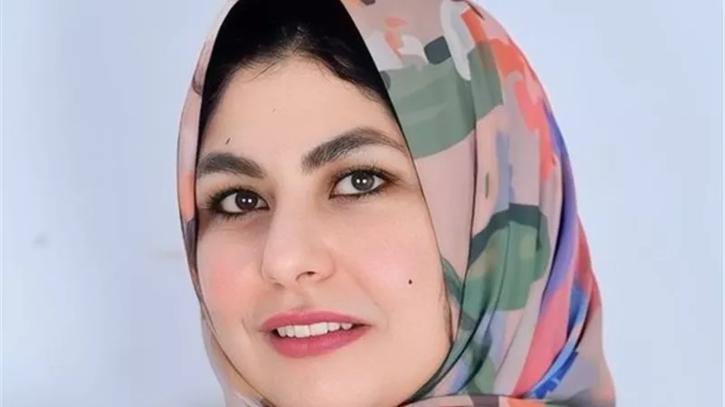 إيناس نصر الدين تكشف أسرار الهروب إلى القيود في مجموعتها القصصية| حوار