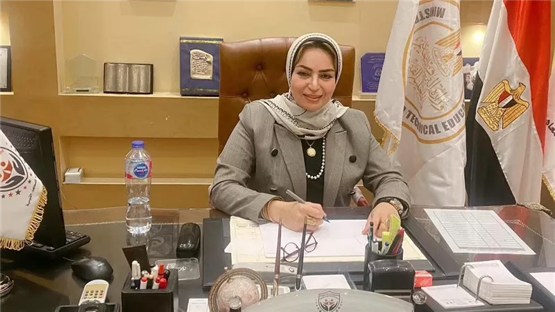 بشرى للمعلمين.. «المعاهد القومية» تُلزم مدارسها بتطبيق الحد الأدنى للأجور 