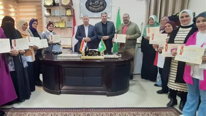 وكيل تعليم الشرقية يكرم توجيه ومعلمات رياض الأطفال بشرق الزقازيق 