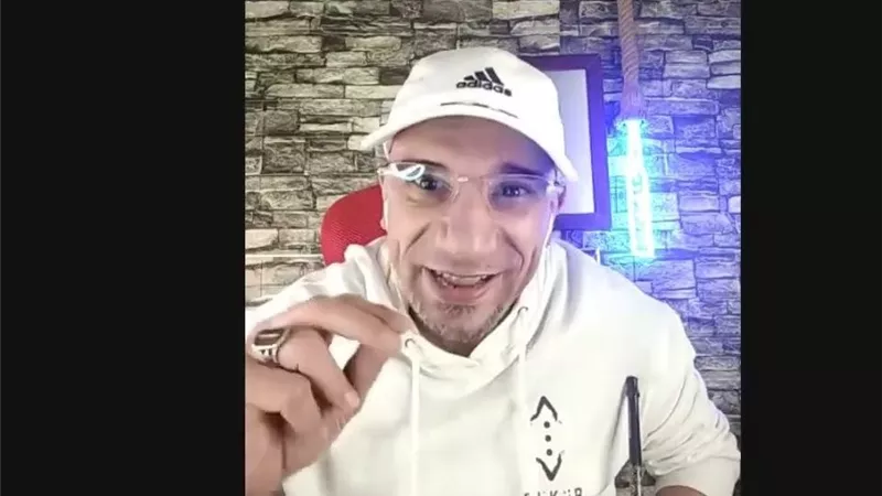 محاكمة البلوجر أكرم سلام في قضية البلطجة واستعراض القوة.. اليوم 
