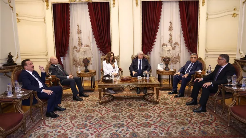 وزيرا التعليم العالي والتنمية المحلية يشهدان انضمام 3 مدن إلى «اليونسكو»