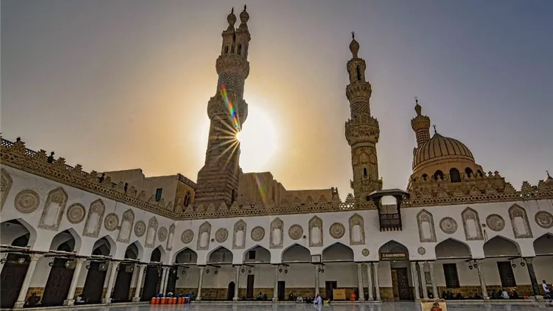 الأزهر: مراحل خلق الجنين شاهد قرآني على دقة الخلق وسبق الوحي