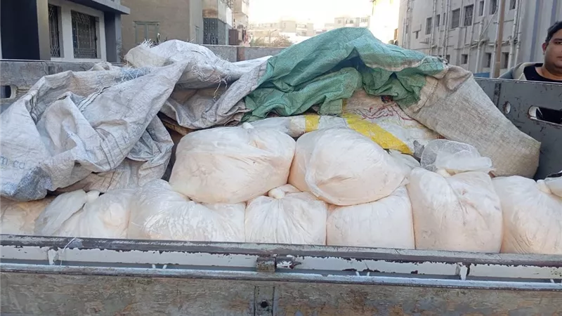 ضبط 2 طن جبنة فاسدة وضرب وهمي لسلع مدعمة بحملات «تموين الفيوم»