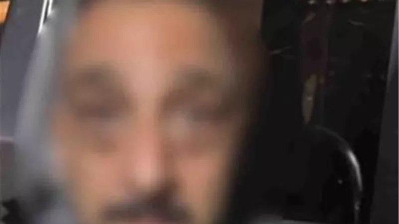 بسبب رفضها العودة للمنزل.. تفاصيل فيديو تعدي زوج على زوجته بالقاهرة