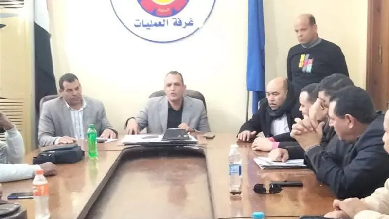 رئيس دمنهور: بذل مزيد من الجهود لتحسين جودة الخدمات في القطاعات كافة 