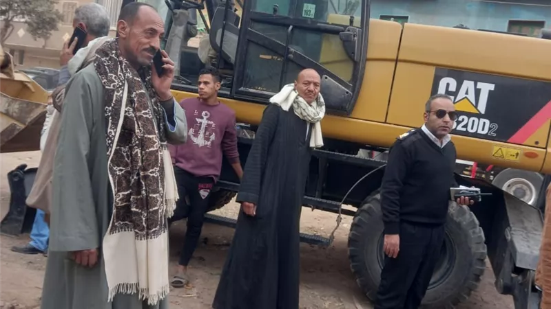 4 مصابين فى انهيار منزلين بقرية أولاد إلياس بأسيوط   
