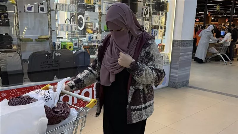خرجت أثناء العدة.. «السوشيال ميديا» تحرج طليقة عبدالله رشدي| رأي الإفتاء