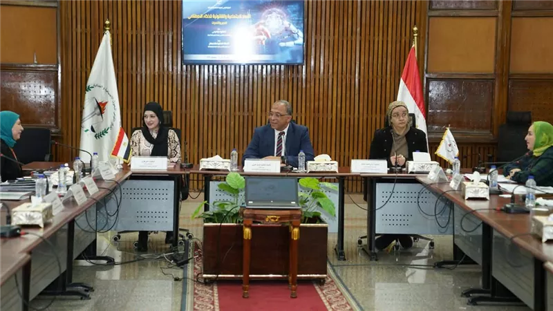 معهد التخطيط ينظم جلسة حول السياسات الدولية والاقتصادية