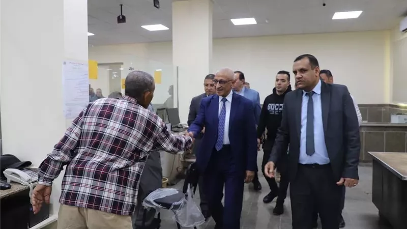 محافظ شمال سيناء يتفقد مجلس مدينة بئر العبد والمركز التكنولوجي 