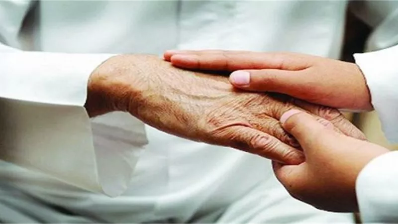 أمين الفتوى: تجاهل نصائح الأب لا يعني العقوق دائمًا