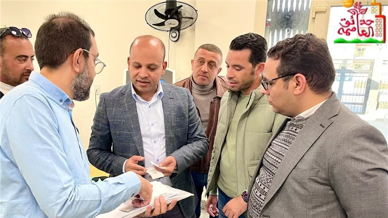 «عين الهيئة في الميدان».. خالد سرور يفاجئ «حدائق العاصمة» بجولة تفتيشية 