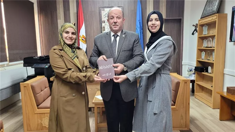 بيئة تعليمية أفضل.. رئيس 