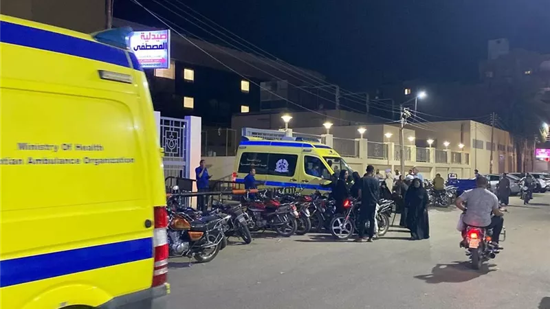 حادث تصادم تريلا يسفر عن إصابة شخصين بالأقصر