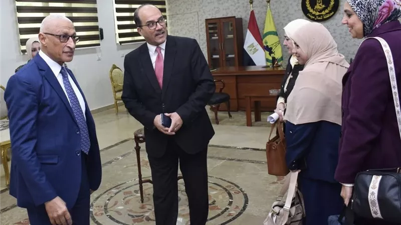 للاستفادة من الخبرات الأكاديمية..محافظ شمال سيناء يستقبل رئيس جامعة العريش