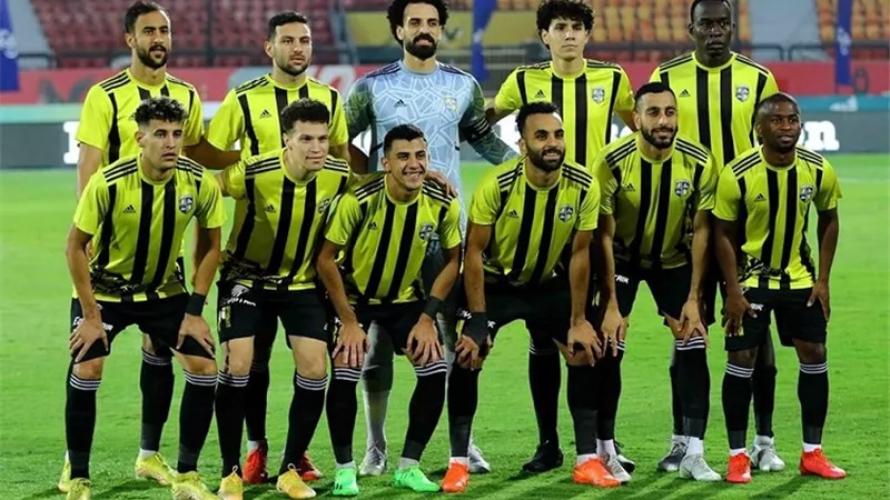 رسمياً.. المقاولون العرب يتقدم باحتجاج رسمي ويطلب حكام دوليين لمبارياته