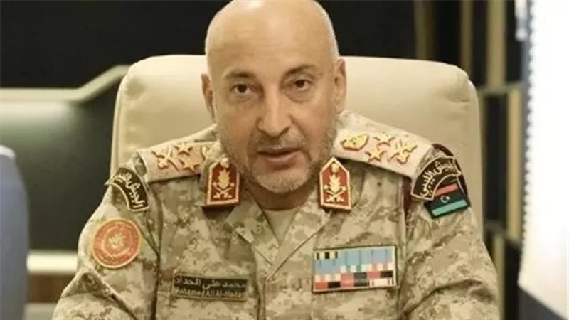 بعد الحادث المأساوي.. سفير الاتحاد الأوروبي لدى ليبيا ينعى رئيس الأركان