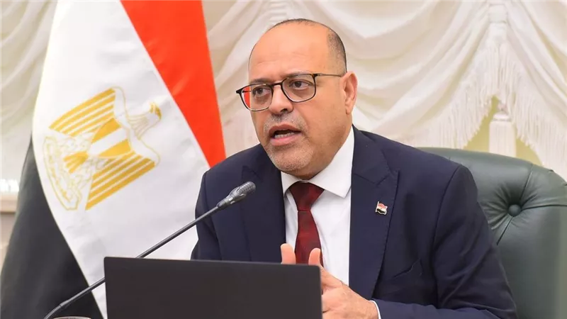توجيهات وزارية.. تقديم واجب العزاء لأسر 8 من العمالة غير المنتظمة