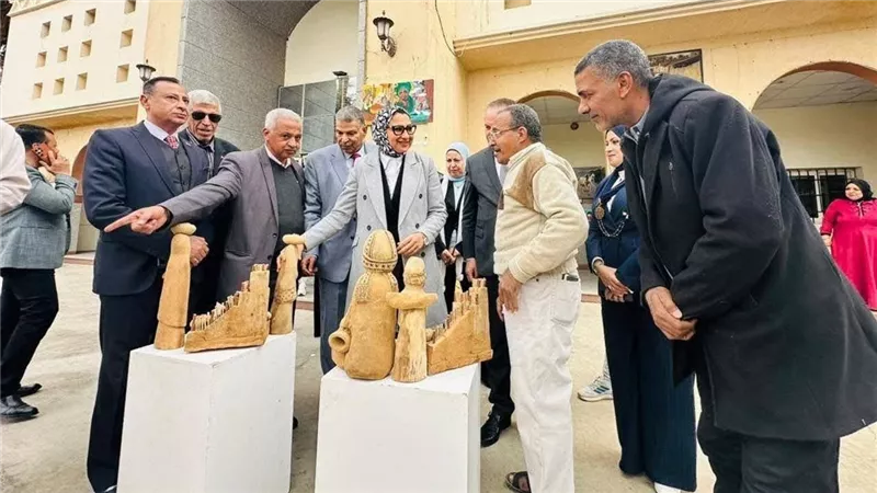 اليوم الثالث من ملتقى «واحات الفن والإبداع» يبرز تميز فناني الوادي الجديد