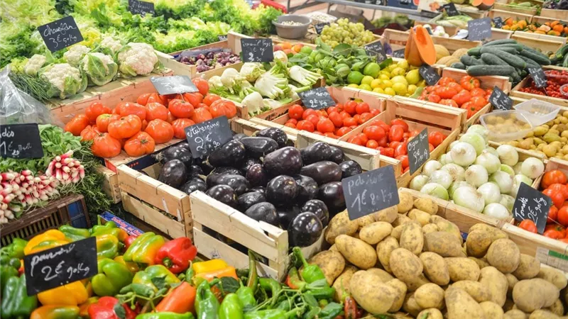 أسعار الخضار في سوق العبور اليوم الأربعاء 24 ديسمبر 2025