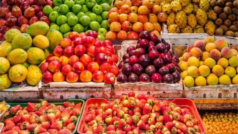 أسعار الفاكهة في سوق العبور اليوم الأربعاء 24 ديسمبر 2025