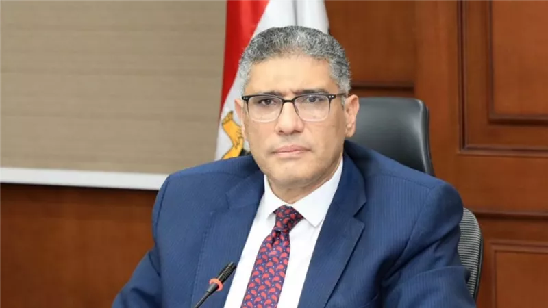 محافظ الجيزة: إنشاء 302 بالوعة لتصريف مياه الأمطار وتركيب العوازل اللازمة