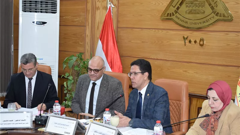 رئيس جامعة بنها يستعرض إنجازات العام الأكاديمي 2025 