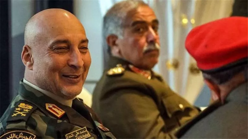نقيب الصحفيين الليبيين يفجر مفاجأة عن مصرع رئيس الأركان محمد الحداد