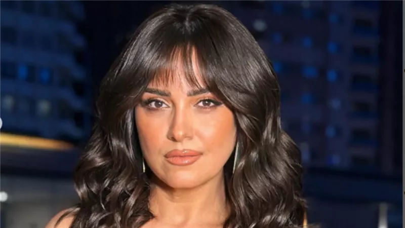 بعد نجاح مسلسلها.. ريهام عبدالغفور تطلب الدعاء لوالدها