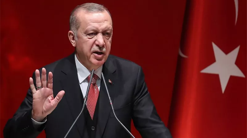 أردوغان يثني على العملية العسكرية السورية ويؤكد وحدة سوريا بين مكوناتها