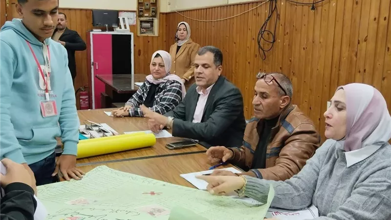وكيل تعليم دمياط يشهد مسابقة «جماعة مناهضة التدخين والإدمان»