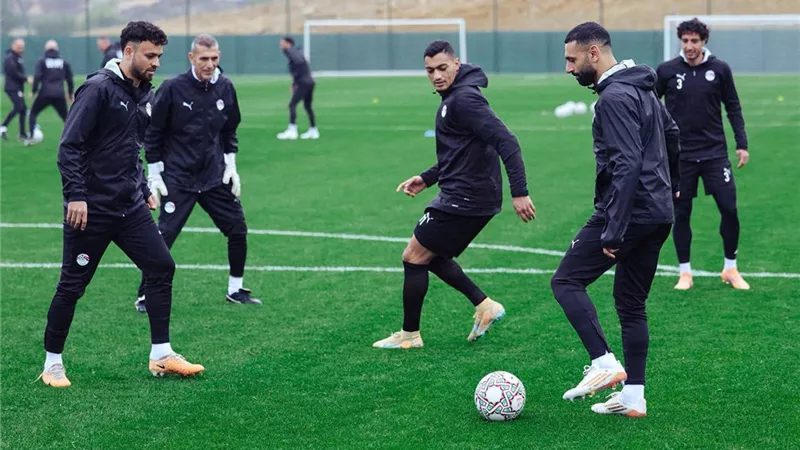«اقفلوا المساحات».. الفراعنة يجهزون لعبور جنوب أفريقيا في «كان»
