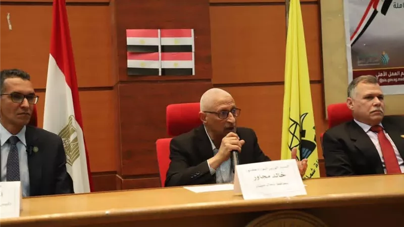 محافظ شمال سيناء يحضر ندوة توعوية بمركز إعلام بئر العبد