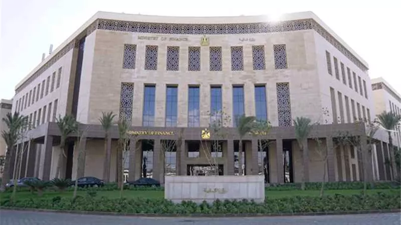 بشرى سارة.. «المالية» تحسم مد خدمة المعلمين حتى نهاية العام| تفاصيل