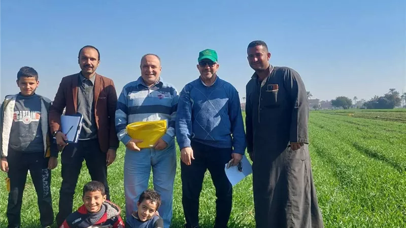 زيارة تقييمية لمشروع ترشيد المياه في حقول القمح بمحافظة بني سويف