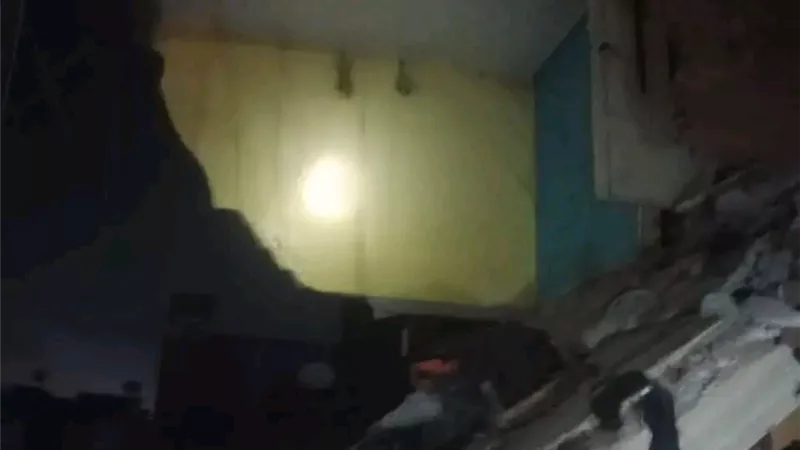 انفجار أسطوانة غاز يسبب انهيارًا جزئيًا بمنزل في شارع عبده معروف بالمنصورة